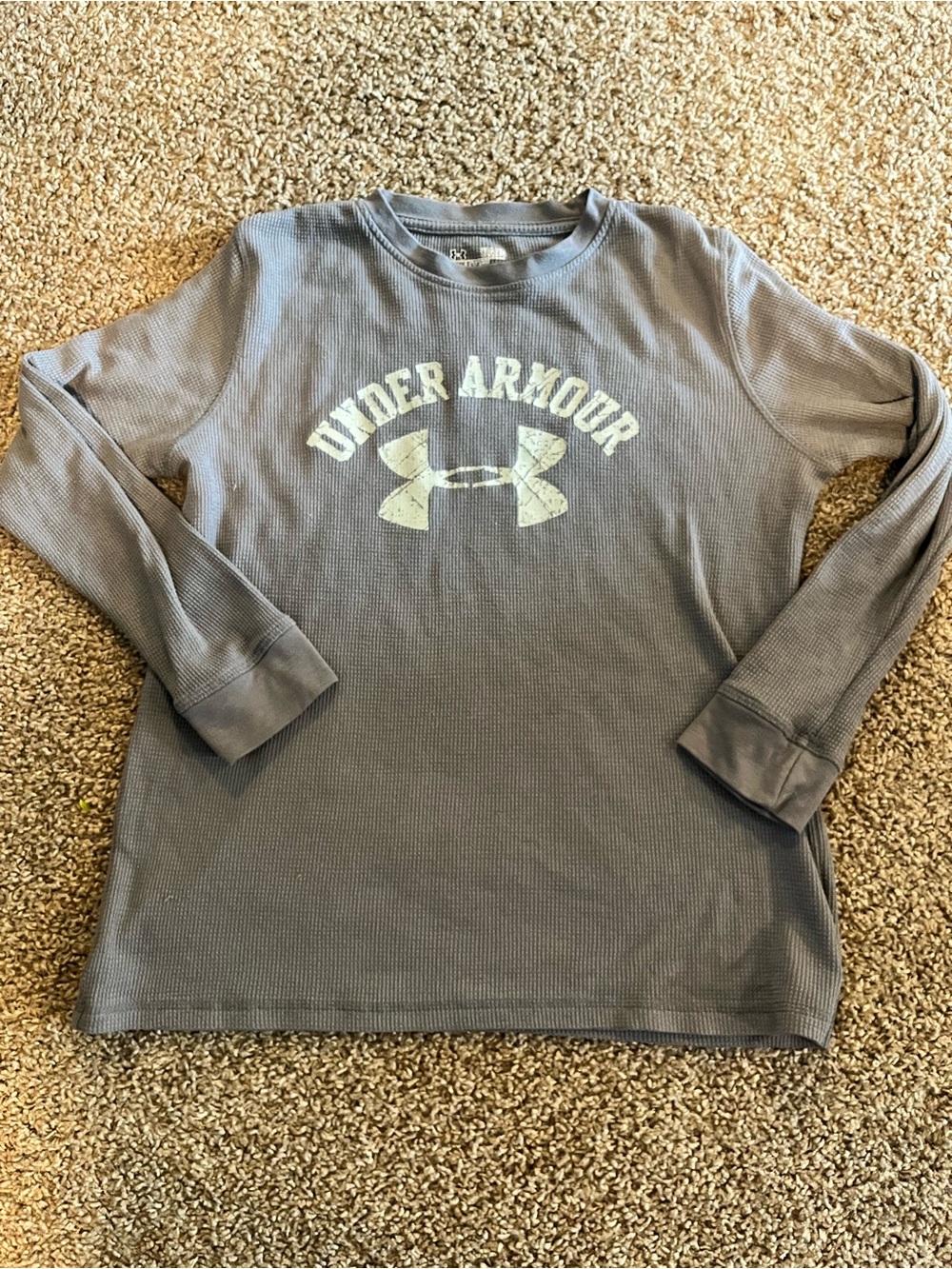 Boys Under Armour Gray Waffle-knit Size YL (Large) Crewneck Long Sleeve Shirt